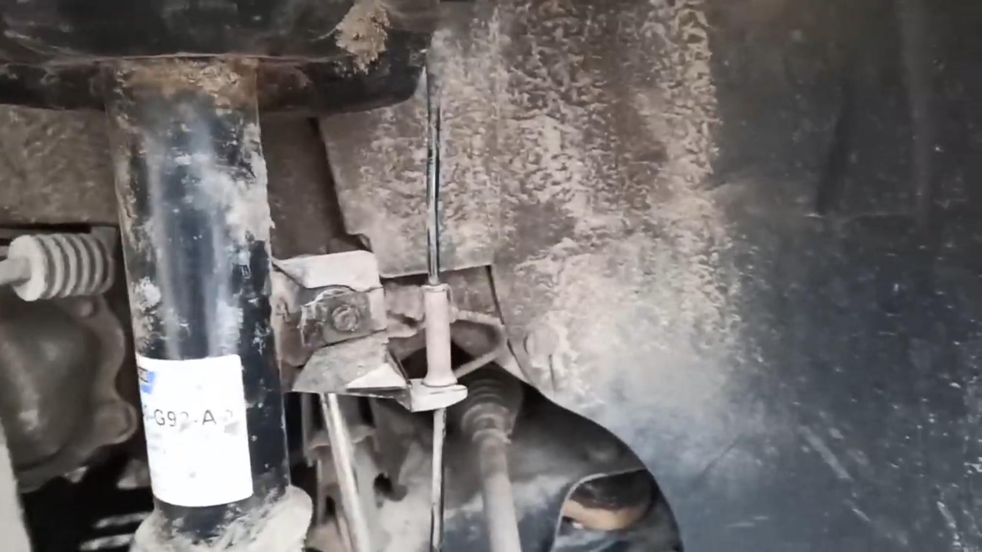 Стук в подвеске. Шаровая или стойка? Ситроен С4 / Пежо 308 смотреть онлайн