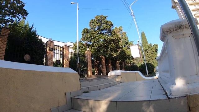 Алушта. Советская площадь и спуск по ул.Ленина к Центральной набережной. смотреть онлайн