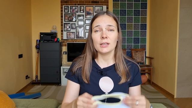 Як навчити дитину їсти ложкою/виделкою + про слюнявчики// Как научить ребенка кушать ложкой смотреть онлайн