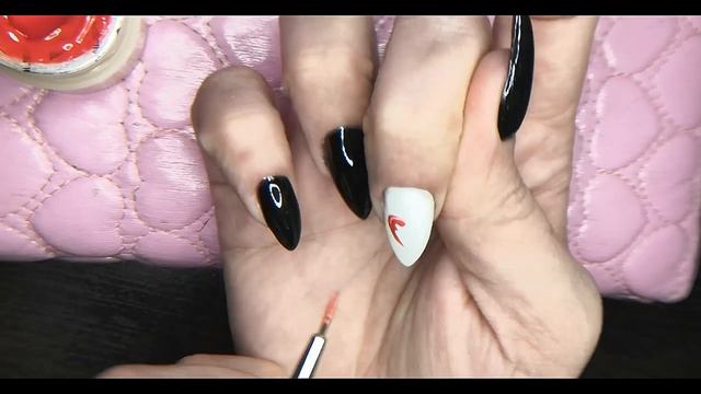 Дизайн ногтей к 14 февраля. Дизайн левой рукой. Поцелуй на ногтях. Разбитое сердце. смотреть онлайн