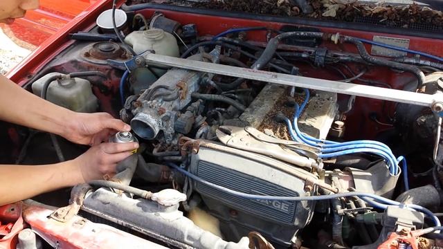 Toyota Corolla GTS AE86 4AGE Engine Running Off Carb Cleaner смотреть онлайн