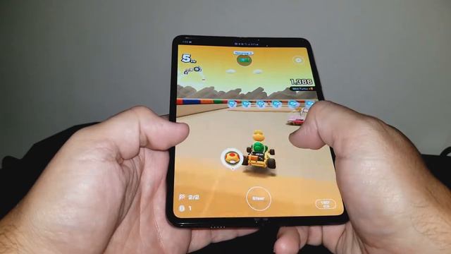 Samsung Galaxy Fold Gaming Review + Overall Thoughts After Nine Months of Use смотреть онлайн