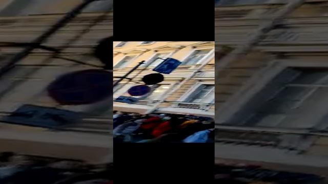 Толпа на Дворцовой. День города. С-Пб. смотреть онлайн