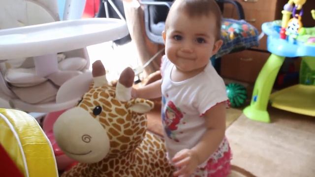 VLOG Моя киса меня обижает. Мои игрушки. смотреть онлайн