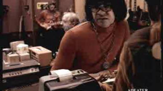 В музыкальном магазине смотреть онлайн