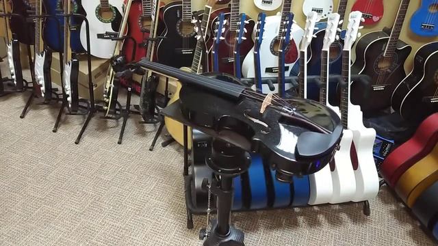 Ребята советую крутой магазин Мир Гитар! смотреть онлайн