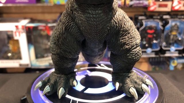 Обзор фигурок Годзилл от Neca - КАКАЯ ЛУЧШЕ? смотреть онлайн