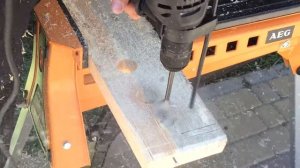 Обзор ударной дрели (2-SPEED PERCUSSION DRILL) AEG SB2E 850R