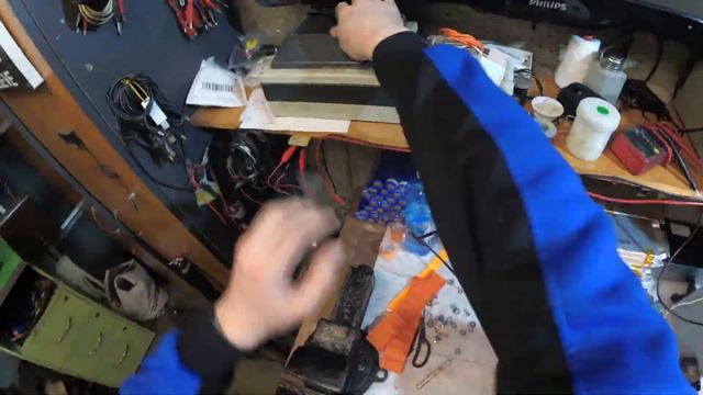 Изготовление Аккумулятора LMO в место свинца 12в смотреть онлайн