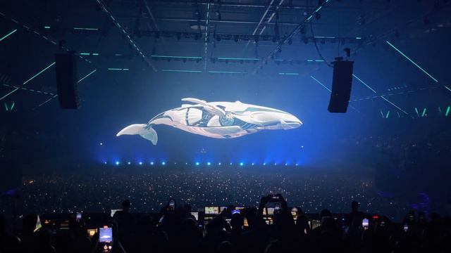 Eric Prydz HOLO - Underwater Scene - ADE 2022 смотреть онлайн