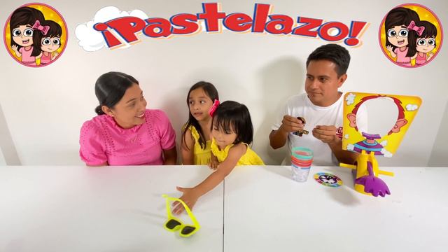 NICOLE JUEGA CON UN JUGUETE MUY DIVERTIDO | Las Leoncitas Kids смотреть онлайн