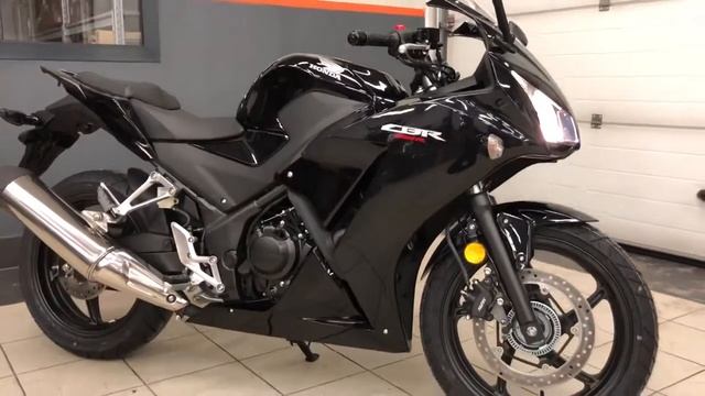 Honda CBR 300R, 2017 смотреть онлайн