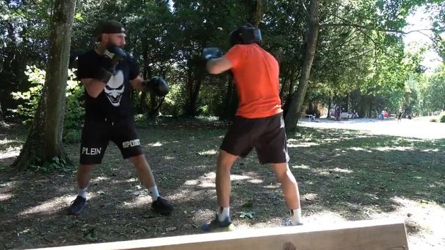 Боксёрский спарринг с другом смотреть онлайн