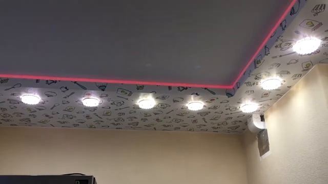 Двухуровневый потолок, фотопечать, угол 90 градусов, лента RGB смотреть онлайн