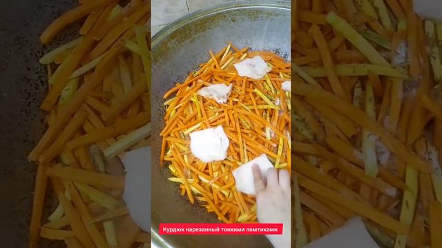 Узбекский плов
The Shocking Truth About Authentic Uzbek Plov смотреть онлайн