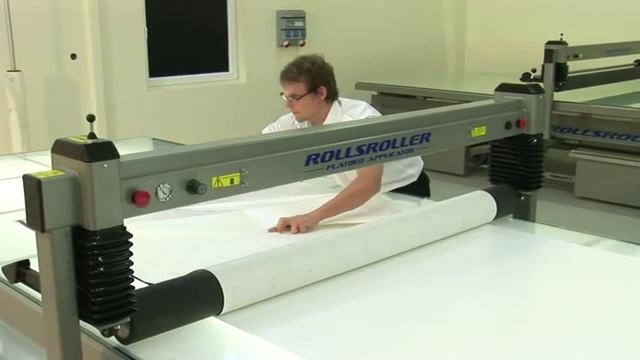 Накатка самоклейки с печатью. смотреть онлайн