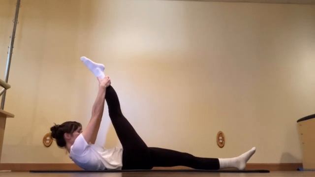 Authentic Pilates Six-Minute Mat смотреть онлайн
