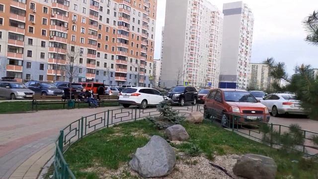Между Митино и Куркино смотреть онлайн