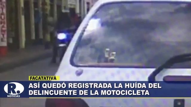 ASI QUEDO REGISTRADA LA HUIDA DEL DELINCUENTE DE LA MOTOCICLETA смотреть онлайн