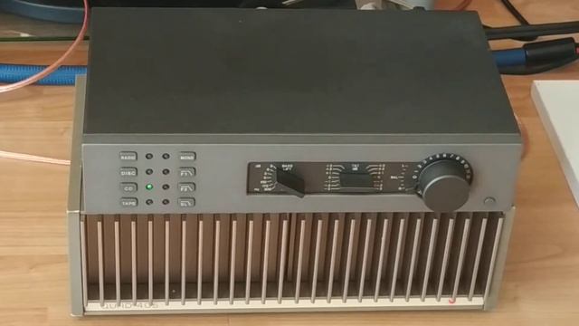 QUAD 34 Pre Stereo / preamplifier + QUAD 405 FINALE POWER AMP смотреть онлайн