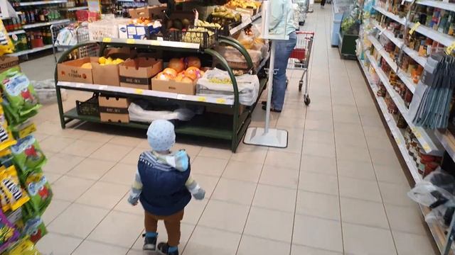 Лесные эпизоды из жизни священника. Гуляем, пока осень не стала совсем холодной... смотреть онлайн