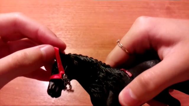 Как сделать недоуздок и чомбур на лошадь Schleich смотреть онлайн