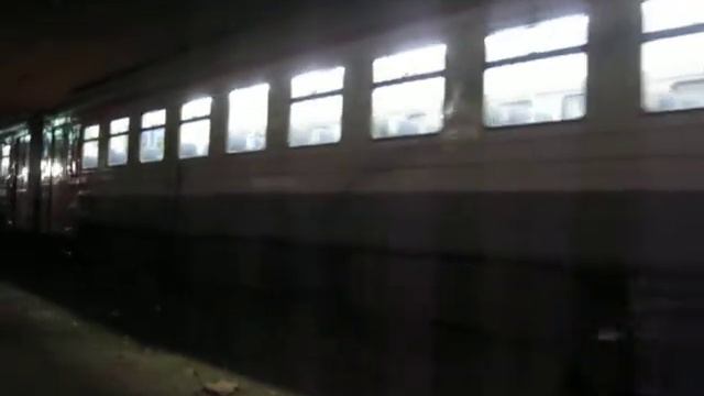 Электричка отправляется к депо смотреть онлайн