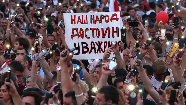 Только что! Екс-помошник Лукашенко сдал его. Правду услышали все – старик, уходи! смотреть онлайн