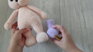 Зайка крючком || Подробный попетельный мастер класс || Часть 1 || Лапки верхние,нижние ||