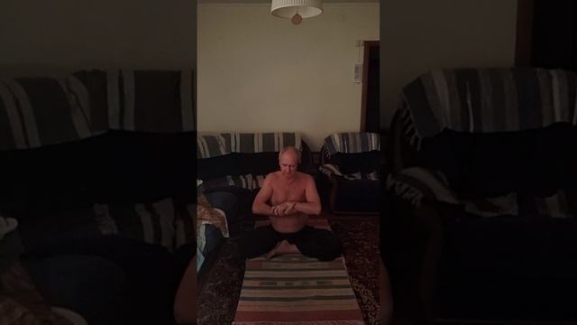 Хатха Йога Рафиков Рашид 18 октября 2022 г. смотреть онлайн