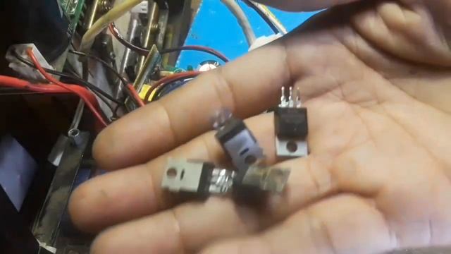 Mesin Las LAKONI 120 Amper Kipas Nyala 24 Volt Juga Ada  Tapi Tidak Keluar Api