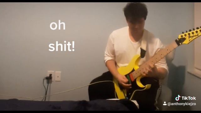 Yngwie Malmsteen style warm up смотреть онлайн