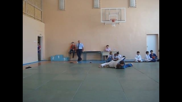 Соревнование по дзюдо в городе Учалы. ЖЕСТЬ БРОСКИ СЛОМАЛИ ШЕЮЮЮЮЮ! смотреть онлайн