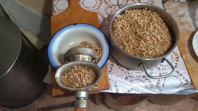Домашний хлеб из пророщенной пшеницы на закваске. смотреть онлайн
