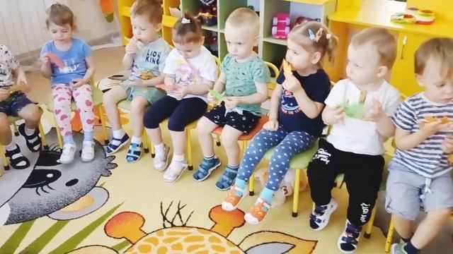 Сиреневая (средняя группа). Творчество "осенний букет" смотреть онлайн