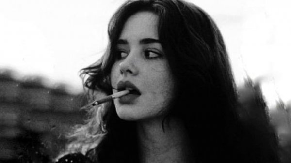 Clandestina - Emma Peters (clean audio)