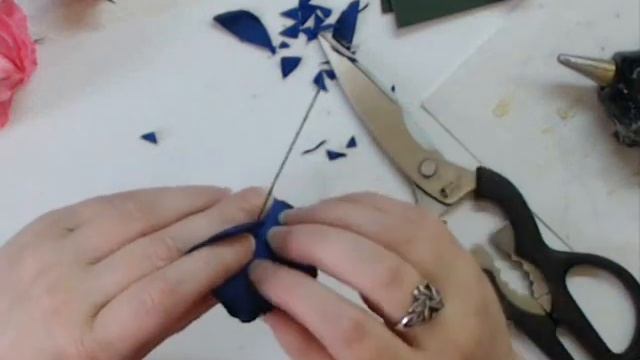 Спиральные цветы из фоамирана Spiral flowers from foamiran смотреть онлайн