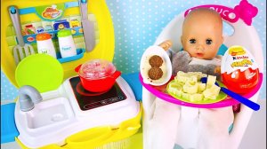 Куклы Пупсики Варим Макароны Кушаем Киндер Джой Открываем Сюрприз Игрушки