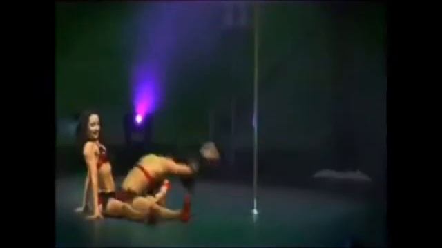 Чемпионат по танцам у шеста 2008.wmv смотреть онлайн