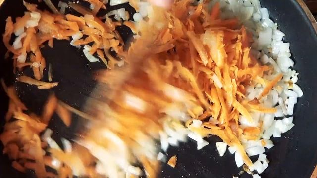 ВКУСНЫЕ ЗАПЕЧЕННЫЕ БАКЛАЖАНЫ. РЕЦЕПТ ЗАПЕЧЕННЫХ БАКЛАЖАНОВ В ДУХОВКЕ С ЧЕСНОКОМ, ОРЕХАМИ И СЫРОМ. смотреть онлайн