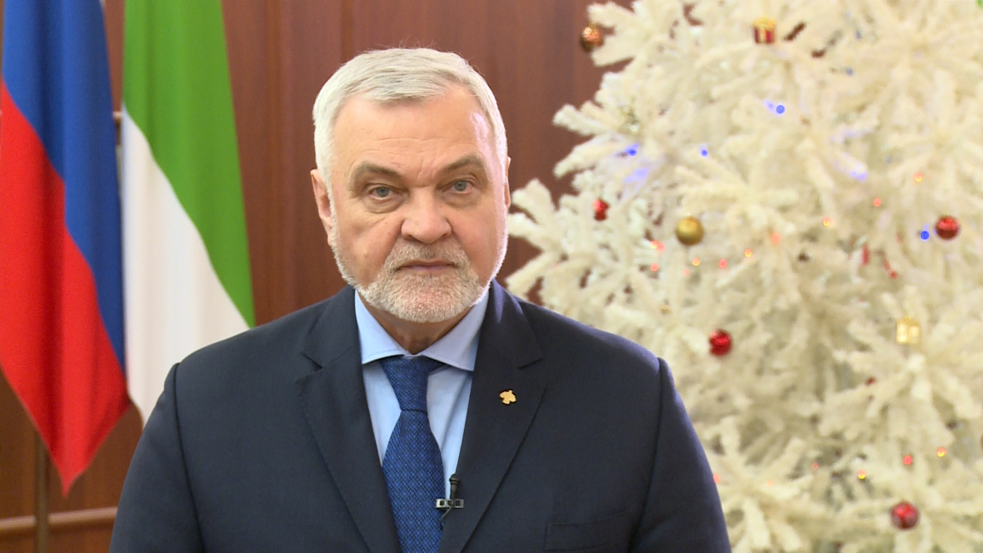 Видеопоздравление Главы Республики Коми Владимира Уйба с Днём российской печати смотреть онлайн