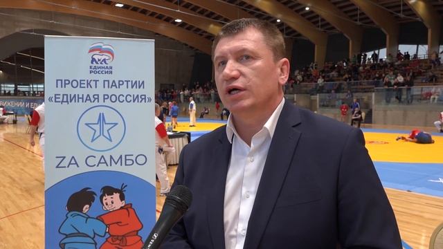 В Суздале состоялся турнир по самбо памяти старшего тренера СДЮШОР Владимира Анисимова смотреть онлайн