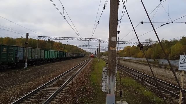 ЭД4М — 0300 прибывает на станцию Ступино.