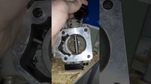 Дроссельная заслонка Джили Мк