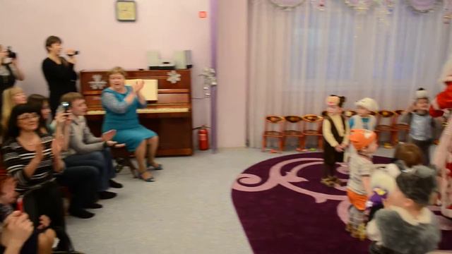 Новогодний утренник 2014г. группа "Котятки" ч.1 смотреть онлайн