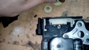 Ремонт электропривода замка двери NEW ACTYON