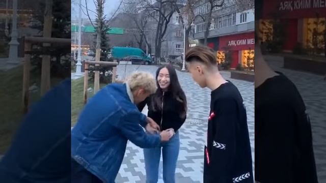 Сняли трусы смотреть онлайн