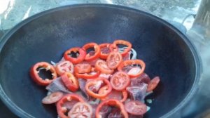 Готовим блюдо "хашлама" в казане