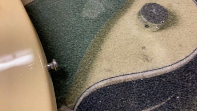 2005 Gibson SG Special Classic White смотреть онлайн