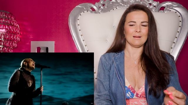 Vocal Coach Reacts to Adele - Easy on Me смотреть онлайн